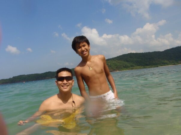 xxGinoIV's tweet photo. (young) Gino Roque IV with family
@iamginoroqueiv 

KIANO ForCloseUp https://t.co/9PjQkh8HnJ