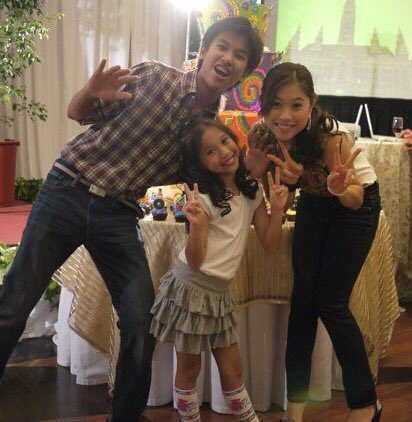xxGinoIV's tweet photo. (young) Gino Roque IV with family
@iamginoroqueiv 

KIANO ForCloseUp https://t.co/9PjQkh8HnJ