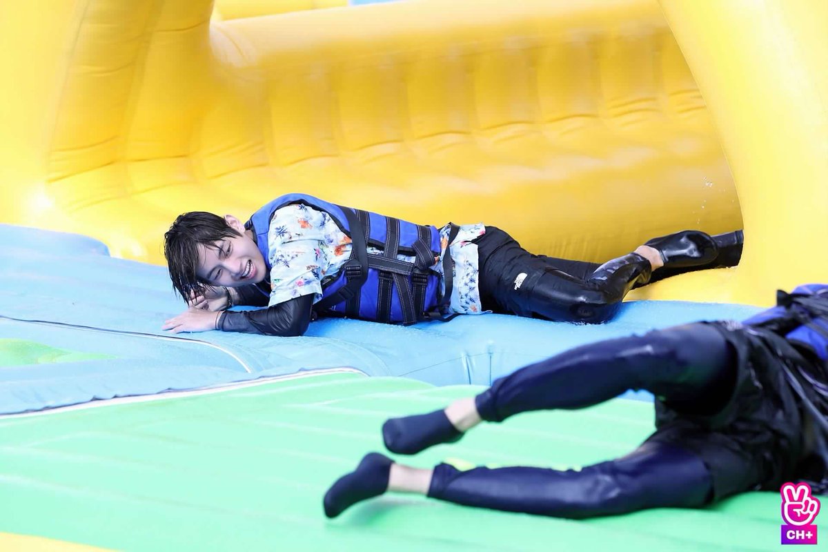 NEVERMIND06CL's tweet photo. Taehyung..💚..Good Boy 💜💜💜😉
...... @nolvia20 @Silvionis2
#VANTE #TaehyungYouArePerfect #TAEHYUNG #TATA #TAE #BANGTAN #BANGTANBOYS #RunBTS #runbtsep84 #NICEMEN #GOODBOY 💜💜💜💥 https://t.co/fPTWj7Cs1x