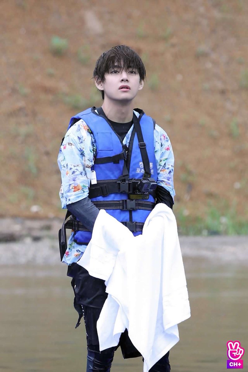NEVERMIND06CL's tweet photo. Taehyung..💚..Good Boy 💜💜💜😉
...... @nolvia20 @Silvionis2
#VANTE #TaehyungYouArePerfect #TAEHYUNG #TATA #TAE #BANGTAN #BANGTANBOYS #RunBTS #runbtsep84 #NICEMEN #GOODBOY 💜💜💜💥 https://t.co/fPTWj7Cs1x