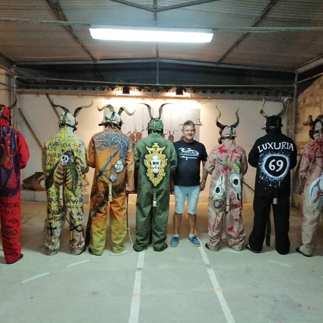 BraveArtMark's tweet photo. A real honour to have painted the official demoni suits for #santjoan fiesta. A scary bunch indeed 👹 https://t.co/ZhsCQJlSUV