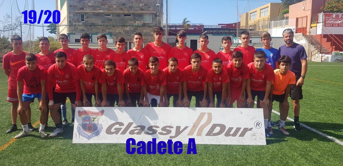 IcodenseOficial's tweet photo. #CadeteA comienza una nueva temporada, con mucha ilusión afrontaran la nueva temporada, con el objetivo del ascenso de categoría #VamosIcodense #107AñosDeHistoria #Glassydur #Icodense #EscribiendoHistoriaIcodense ❤️⚽️💙 https://t.co/VyVOgVQcuB
