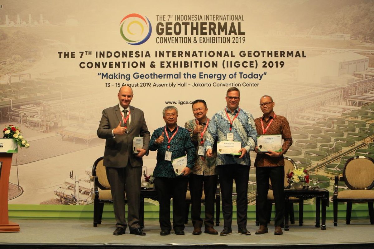 inaga_iigce's tweet photo. High level panel at IIGCE 2019 day 1 ⁣⁣
•⁣
•⁣
with⁣⁣
Ahmad Yuniarto as the facilitator⁣⁣
F.X. Sutijastoto⁣⁣
Alexander Richter⁣⁣
H.E. Dr Jonathan Austin⁣⁣
#inaga #iigce #api #geothermal #iigce2019 #event #energiterbarukan #renewableenergy https://t.co/iTxSFG1QqT