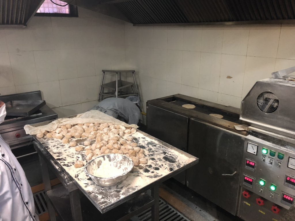 Another kitchen that feeds thousands everyday (and Indian Railways has one like this at practically every major junction/terminus.) this is at CST, Mumbai. And that’s what the passengers traveling from CST to Jaipur by the 12239 Duronto ate on 28/6/18. :)