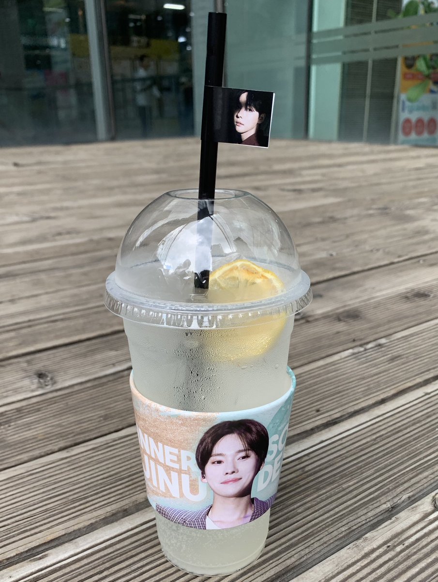 PINKPOP_JW's tweet photo. 상암에서만 제공되는 진우빨대도 만나보세요💖

#지누야_싸랑해
#JINU #김진우 #지누솔로 #WINNER #위너 #김진우_또또또 #CALL_ANYTIME #JINU_HEYDAY #RELEASE_TODAY https://t.co/jQJ3FEQzT5