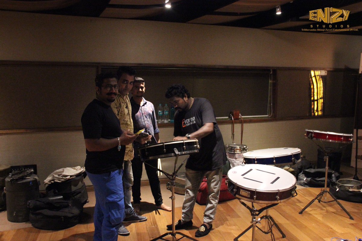 #livewiththelegends

It’s Ganapati season and dhols are coming out. We had a fantastic sessions yesterday with #Vaarasaadholtasha group! 8 puneri dhols all playing together. 

Come experience big music sessions. 

#enzystudios #behindthesessions #music #rhythm #nisschalzaveri