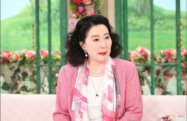 山本富士子さん19年現在の生活は 徒然なるままにpcにむかいて