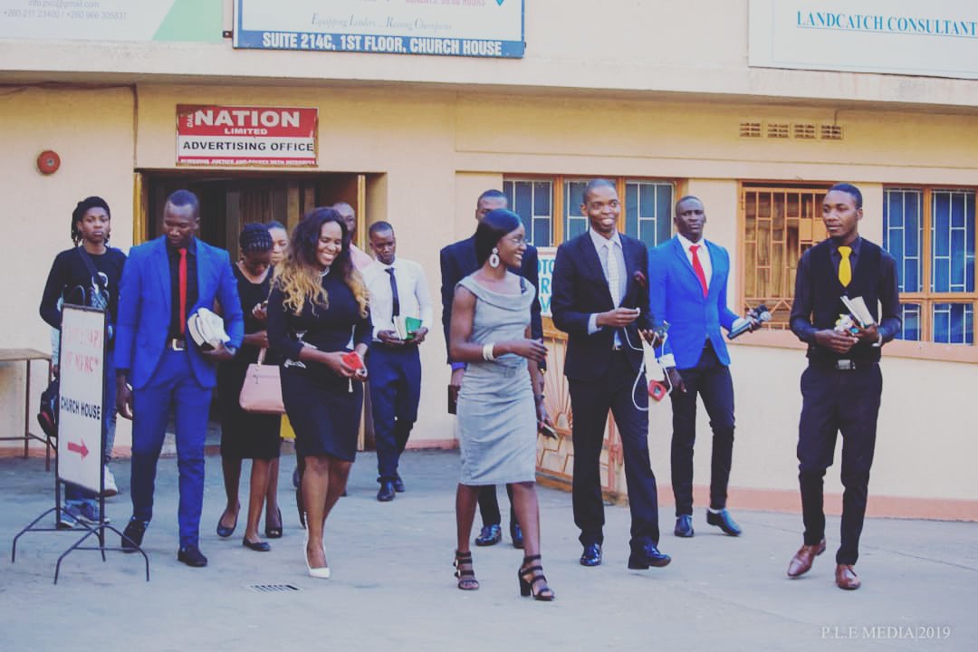 Elvis_Muzanga's tweet photo. Thanks to My Senior Sister Prophetess Tupelo King for gracing us with your Presence last Sunday at PLE. We honor your anointing and God's Grace on your Life. Thanks a thousands times.
#SiblingsOfSeniorMajor @UebertAngel
#UnquestionableDominion https://t.co/5b8XOBSBDO