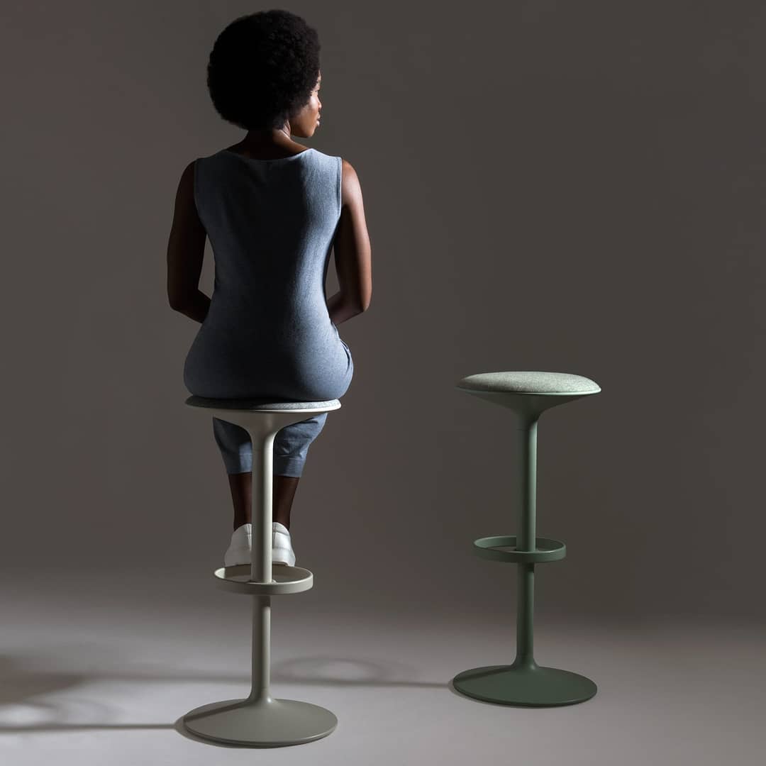 AndreuWorld's tweet photo. Inspired by a hula hoop, Hula is a new height adjustable barstool with pure and essential lines. Try it out!
Designed by @layer_design
@benjaminhubert1
#andreuworld #hula #layerdesign #benjaminhubert #barstool #stool #adjustable #interiordesign #contemporarydesign https://t.co/xGhKBmhvS4