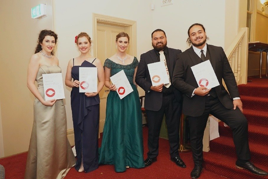 ifac_global's tweet image. Well done to all the Semi-Finalists and a big congrats to the 5 singers named as the 2019 IFAC Handa @AusSingComp  Finalists: Bianca Bacchiella, Josi Ann Ellem, Rebecca Hart, Manase Latu, and Samson Setu! 👏🏽