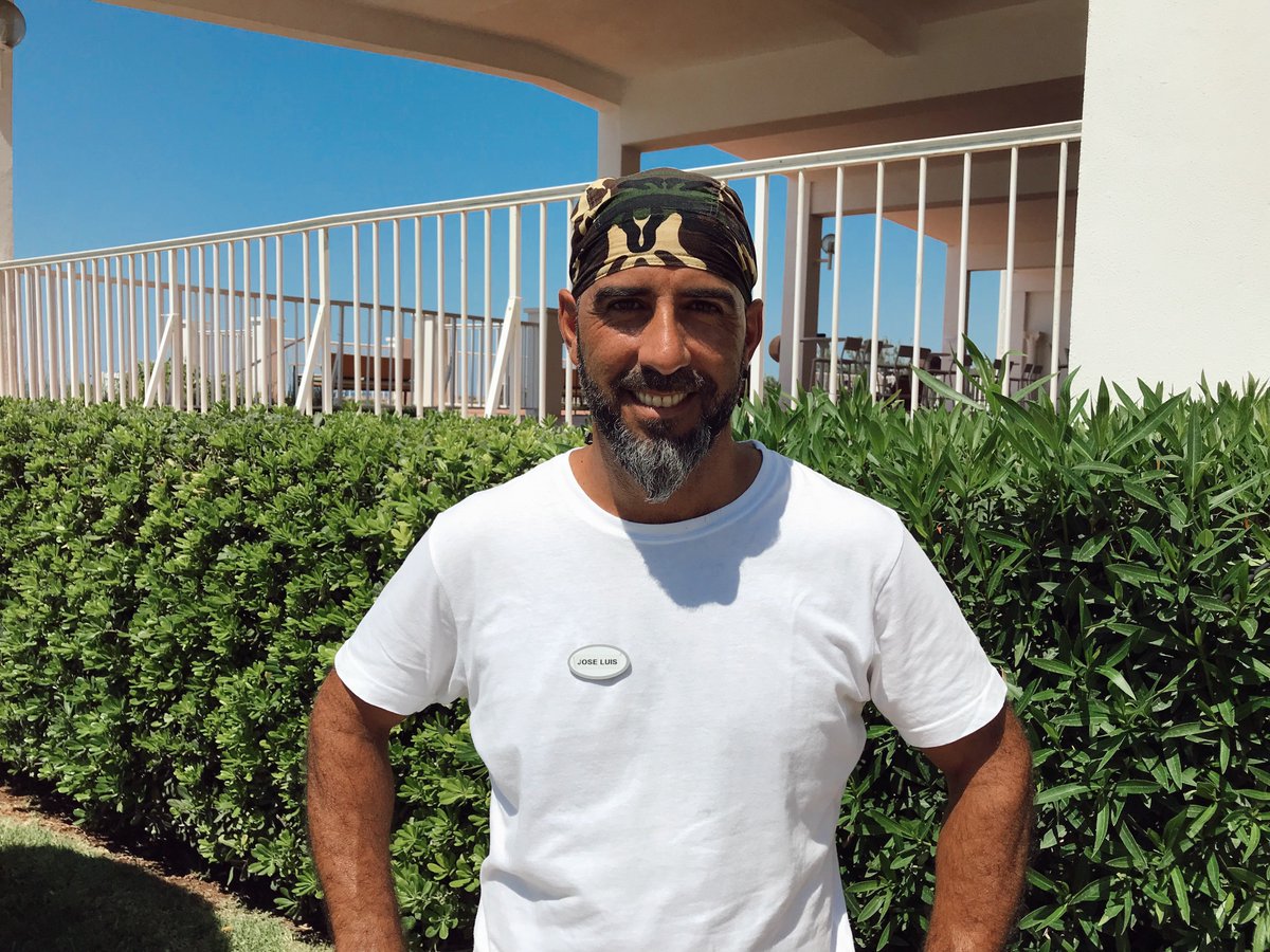 SolBHMenorca's tweet photo. 'Yo estoy disfrutando. ¿Y tú?'' - Jose Ruiz, Jefe de Actividades #SolBeachHouseMenorca #BeachHouseMyWay #Menorca #MeetMeliaTalent #TalentDevelopmnet https://t.co/B7vN1JUHKp
