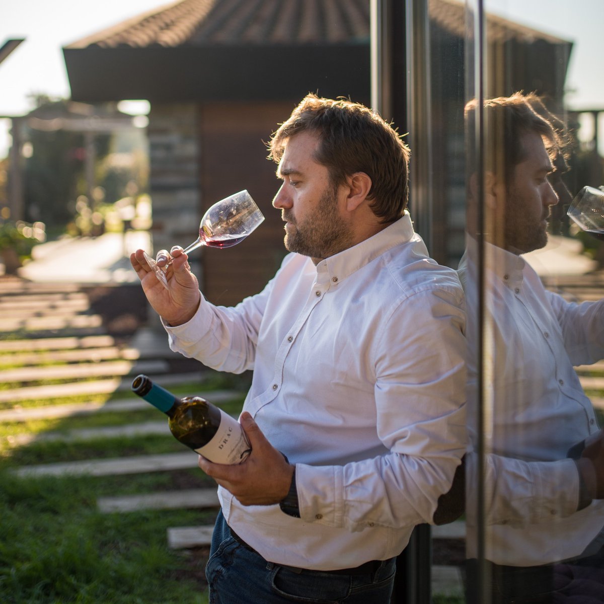 😊Respira, relaxa't i pren-te el teu temps (i una bona copa de vi, evidentment). S'apropa el pont més llarg de l'estiu.🙈😋
#sinetiquetas #winemakers #sentitsbarcelona #vicatalà #vicatala #catalanwine #vineyards #karmadedrac <a href="/domontsant/">domontsant</a>