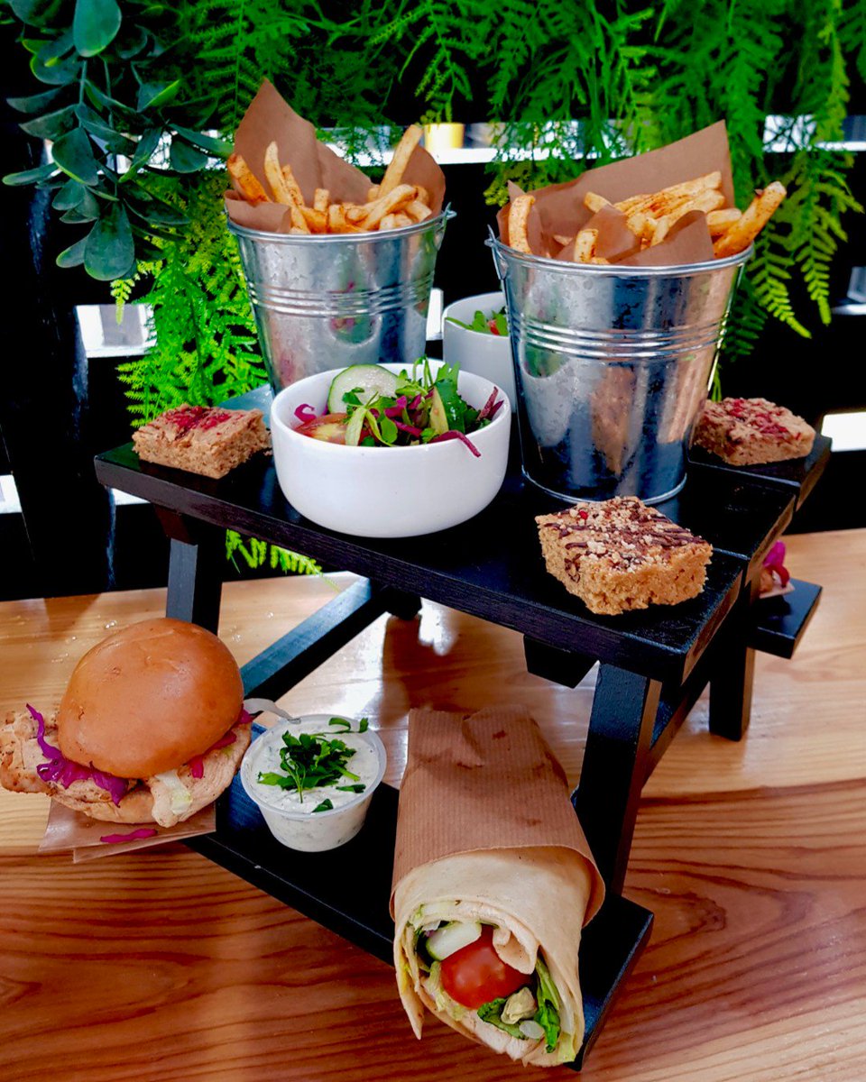 Book in for afternoon tea now! 👭Available for 2 to 6 people to share, with all of our Mezze favourites 🥳Burgers, wraps, salads, fries, and falafel with desserts from @silver_apples_bakery 🍰
#manchestereats #eventsmanchester #eatmanchester #manchesterfood #manchesterfoodies