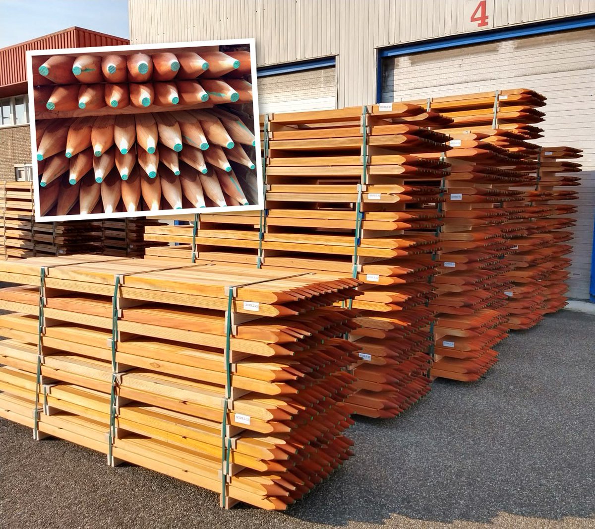 Hardhouten tuinpalen geschaafd en gepunt van Niove.

houtwerf.nl/webshop/catego…
#hout #hardhout #tuin #tuinpalen #niove #houtwerf #geschaafd #gepunt