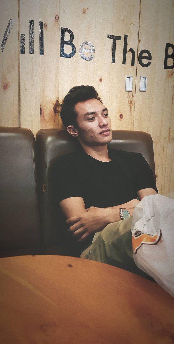 rezatuyull's tweet photo. Tersenyumlah Sebelum Tersenyum Itu Dilarang🙂 https://t.co/aDvXScaVUg