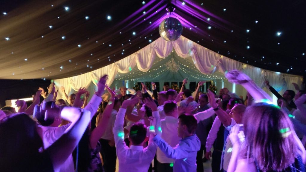 Func On The Rocks tweet media