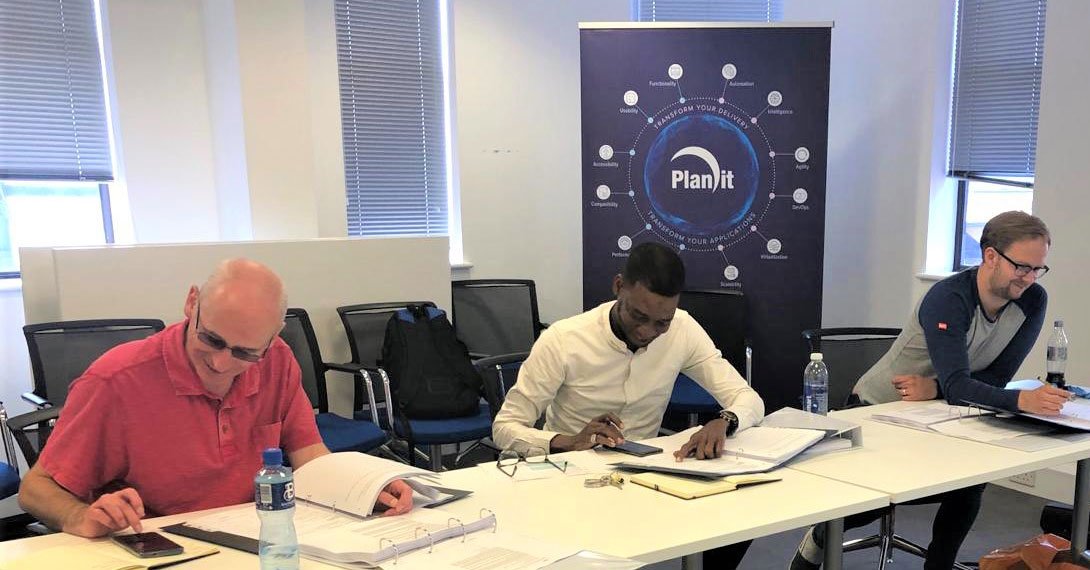 PlanitTesting's tweet photo. Here’s our recent #TMMiProfessional class in Reading preparing for their upcoming exam! Taught by Clive, who is also the @TMMiFoundation's Chair of Accreditation, the students were able to gain unique and valuable insights into the #TestMaturitymodel!
https://t.co/gQnzBYef2L https://t.co/iqHFprWxRY