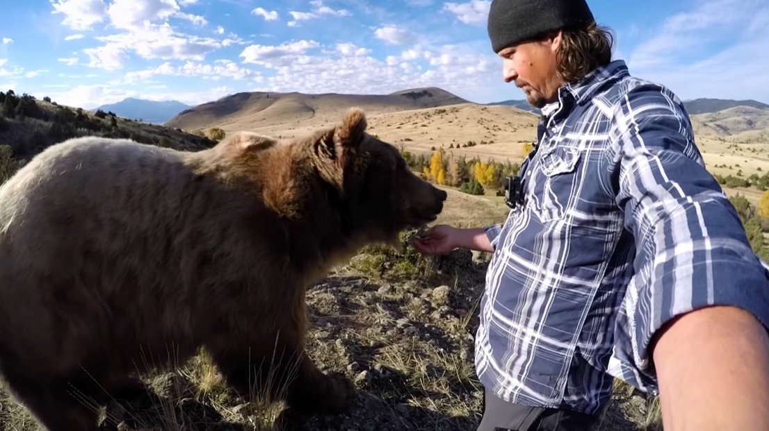 Crs Vdv على تويتر アンダーソン氏は なぜブルータスと名付けたの カエサルを裏切ったブルータス から と尋ねられることもあるとのこと しかしアンダーソン氏はそんな歴史を変え 偉大なる兄弟愛の象徴としてブルータスの名前を歴史で書き替えたいと語っています