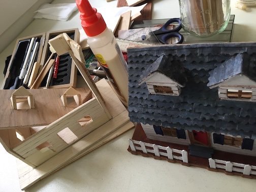 BlucoMiniature's tweet photo. Making a #CapeCod style #miniature #Dollhouse as the house that I made before from #cardboard from wood this time. #papercraft #woodworking https://t.co/rrH2rjrO5X