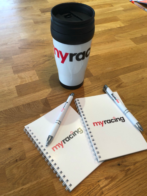 🚩 MYRACING GIVEAWAY 🚩

🥤 1 x Myracing Flask
🖊️ 2 x Myracing Pens
📒 2 x Myracing Notebooks

❤️🔃 - LIKE &amp; RETWEET TO ENTER! GO! 💨💨💨