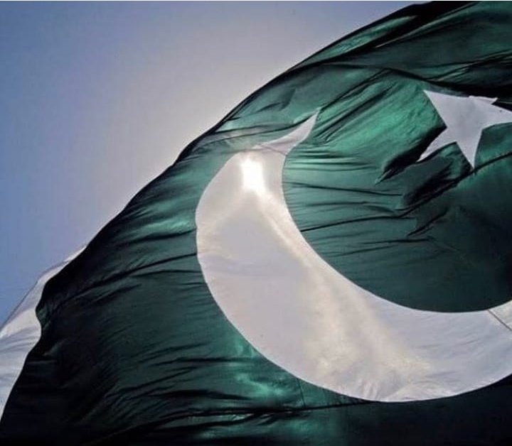 Seharraja4's tweet photo. Sohni dharti Allah rakhy, kadam kadam Abad tujhy 🇵🇰 
 Happy Independence Day 💚❤ #72years #PakistanZindabad #Allhumdullilah https://t.co/PRanMpG5Q8