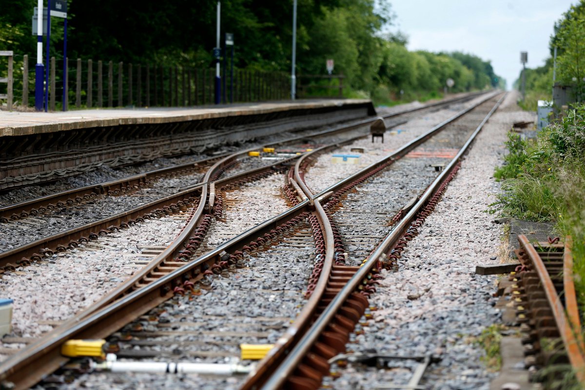 Italian company to co-run train services on UK's busiest railway line bit.ly/2MhtDgJ