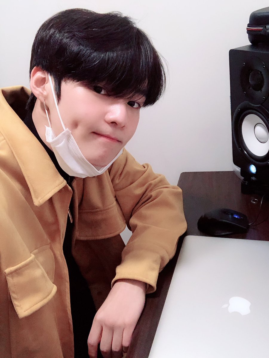 kCUHylRhKPRwzNo's tweet photo. 하.... 어떻게 이렇게 잘생길수 있는거지?

#VICTON #빅톤 #임세준 #세준 #LIMDEJUN #limdejun #LimSeJun #SEJUN #sejun https://t.co/vjXkOK3j93