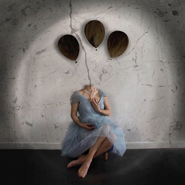 KellyLongArt's tweet photo. “When we have unconflicted self-esteem, joy is our motor, not fear. It is happiness that we wish to experience, not suffering that we wish to avoid. Our purpose is self-expression, not self-avoidance or self-justification. Our motive is not to “prove” ou… https://t.co/SDoRSZzTet https://t.co/4Wk6nngcmA