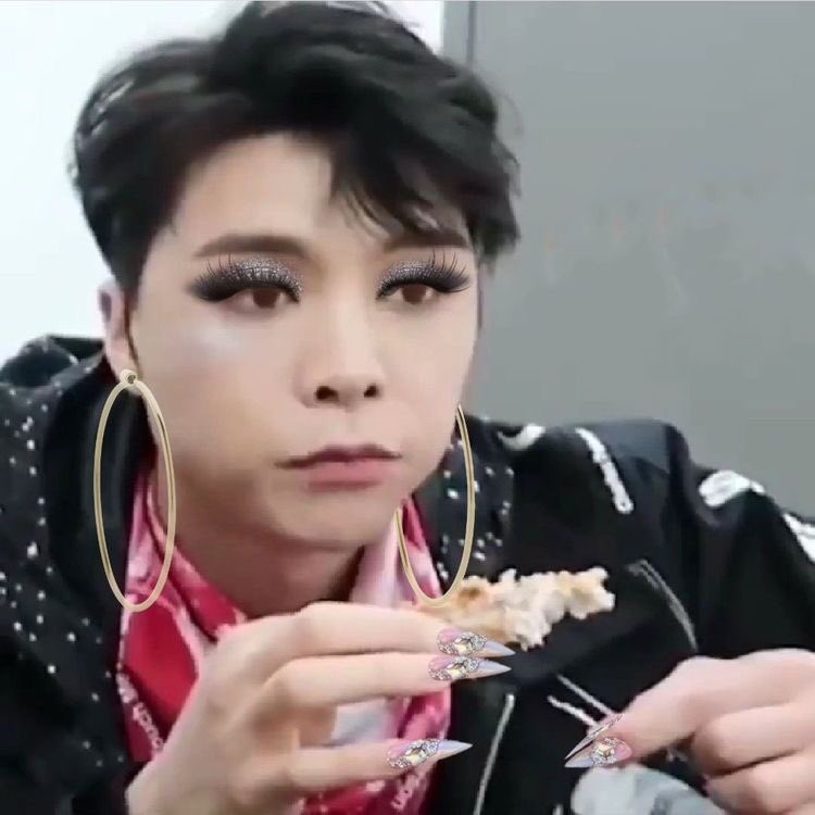 อะไรวะเนี่ย5555555555555