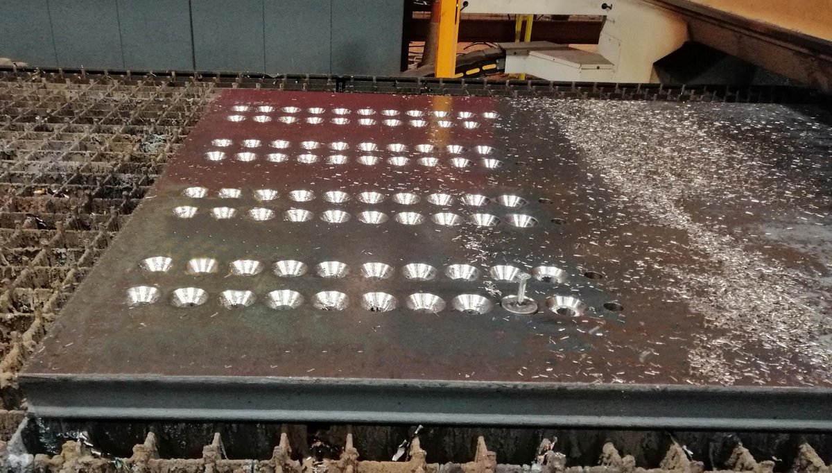 Shafton_Steel's tweet image. More #countersinking holes into 80mm plates @DarnallTools #steel #barnsleyisbrill