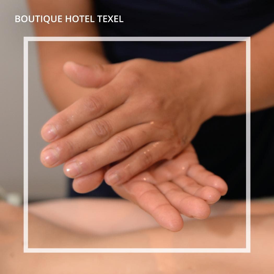 Vanavond is van jou! Kom je genieten van onze Sweet Summer Spa? 😍 Er zijn nog een paar plekjes vrij bij onze masseuse of voor een Beauty &amp; Balance Sweetness schoonheidsbehandeling. 

45 minuten / € 30