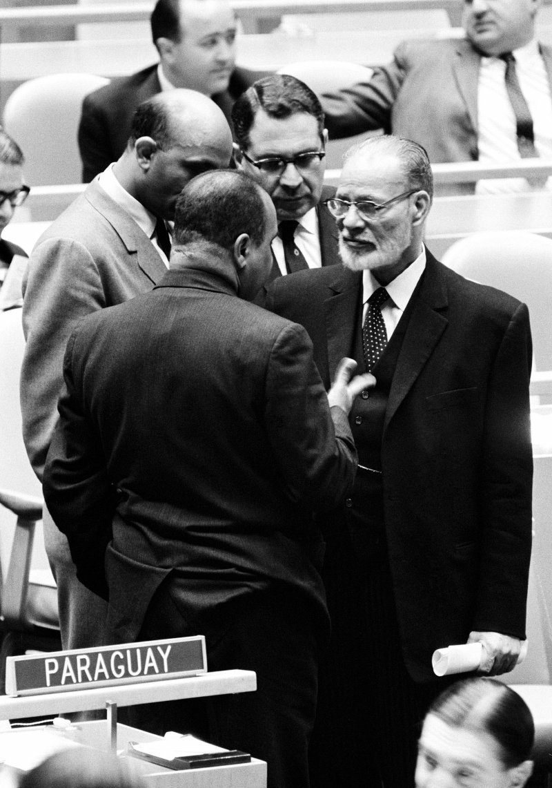 Chaudhry Sir Muhammad Zafarullah Khan, #Pakistan's first Foreign Minister & the only Pakistani to preside over the #UNGeneralAssembly and the #ICJ 1 of the main heroes of the #Independence His passionate speech on the #Kashmir cause still resonates at the UN. #IndependenceDay2019