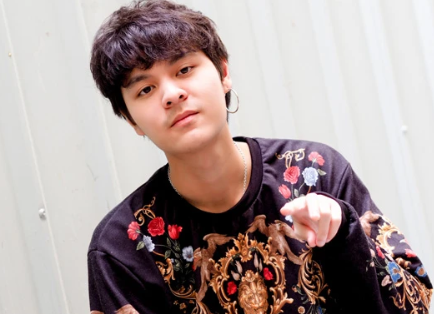 Phuminpalika's tweet photo. รบกวนเชิญ 4 ท่านนี้มานั่งสัมภาษณ์ รายการเดียวกันที นี่อยากหัวเราะแบบNonstop 555+ #แน็กชาลี #thetoysthetoysthetoys  #ปาล์มมี่ #ซันนี่สุวรรณเมธานนท์ https://t.co/QVFS12RtFq
