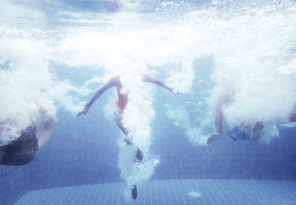 Swimming is an individual or team sport which requires the use of one’s entire body to move through the water! 💦 #facts #team #bodypositive