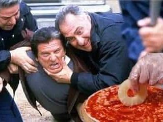 BetweenTwoForks's tweet image. Pineapple is not just for pizza #pizza #pineapple #hawaiianpizza