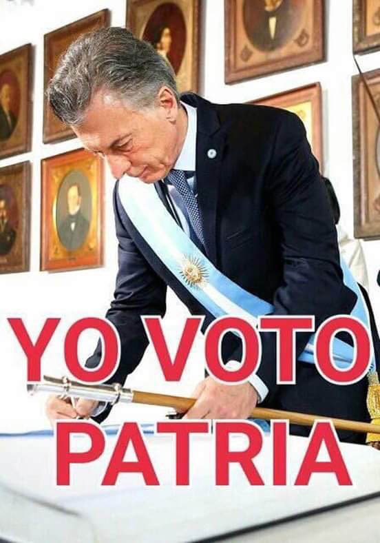 gteresitasv's tweet photo. @MomentsES @mauriciomacri #fuerzapresidente #MM2019ListaCompleta #MacriPichetto2019ListaCompleta Queremos Democracia y República! Nunca más la mafia peronista kk! #ARGENTINA #ApagónDeMedios #FuerzaMauricioMacri 👍🇦🇷❤️ https://t.co/Py93XPId5a