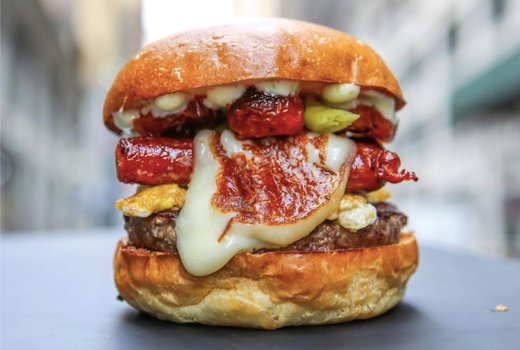 LocalikeNewYork's tweet photo. THRU AUG 15: Don't miss Waterfront Food &amp; Drink Festival at Pier A Harbor House in Battery Park. Enjoy delicious #food &amp; #drink, live music, photo booths + gorgeous waterfront views. More info: https://t.co/mOEOP6Ifgl #foodies #nyc #music #waterfront https://t.co/zZeSPdpBmX