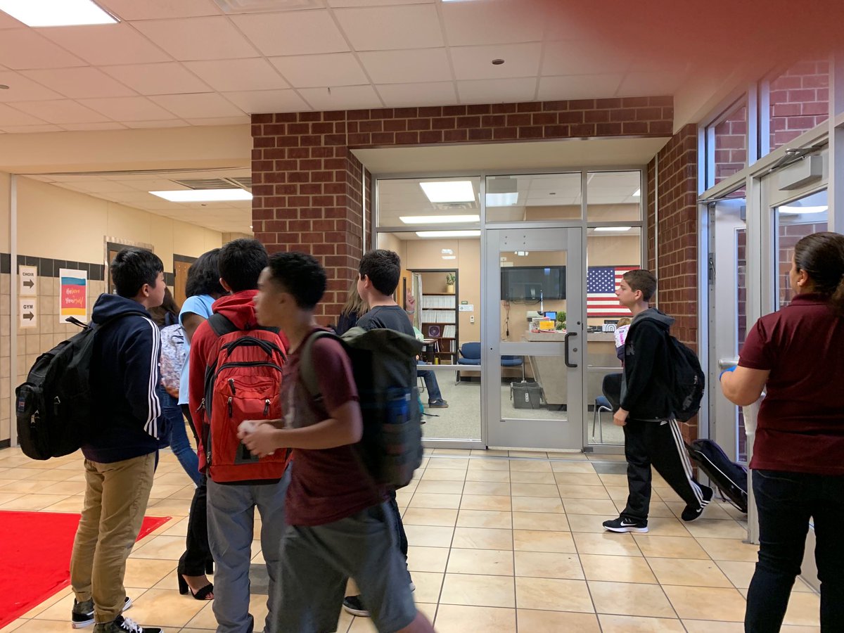 TSMLibrary's tweet photo. Skies are clearing just in time for 1st period. Have a great year, Titans! #KISDFirstDay https://t.co/VdEk7lFE5Y