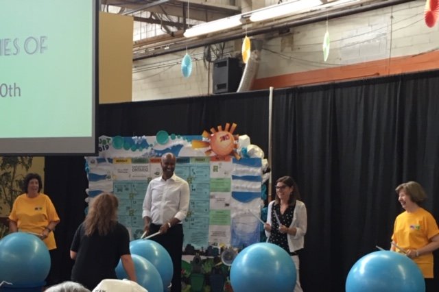 ywalc's tweet photo. Thanks to the Honourable Filomena Tassi and the Honourable Ahmed Hussen for participating in our drumming at LEF. #Seniors #BeActive #DrumFitness #YWALC #FilomenaTassi #AhmedHussen #LEF https://t.co/oXKhAeQj8V
