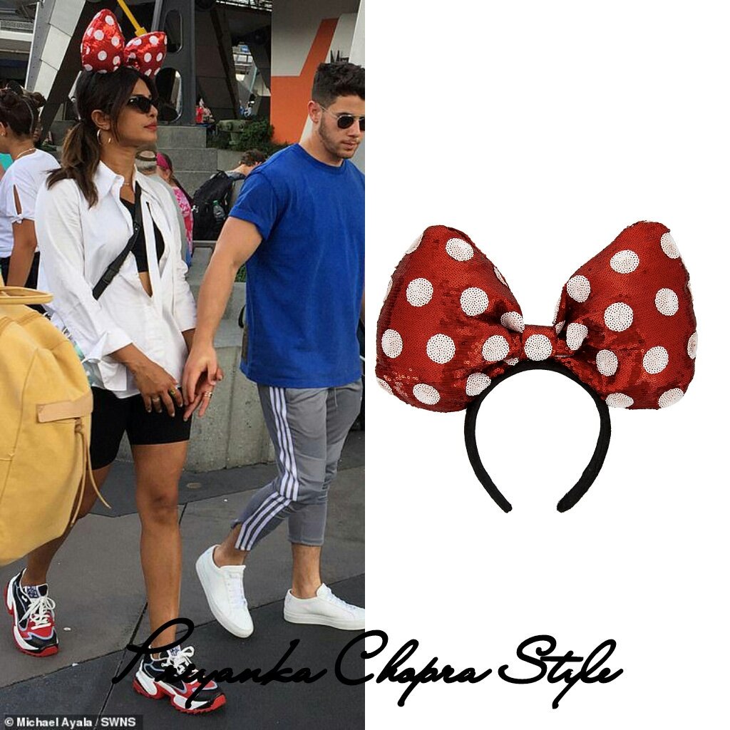 PChopraStyle's tweet photo. Click on this link to buy this @Disney "Minnie Mouse" headband worn by @priyankachopra at #Disneyland

https://t.co/FDIsvyYuW4 https://t.co/wYp5y5Gido