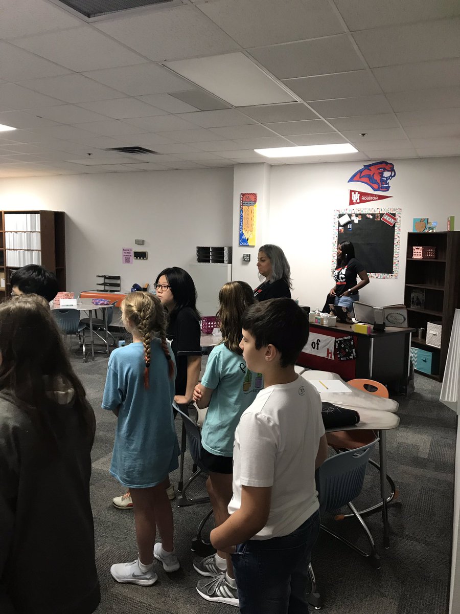RyanLam4's tweet photo. Great first day introductions at North!  #villagenorth https://t.co/LjDm6DzDQZ