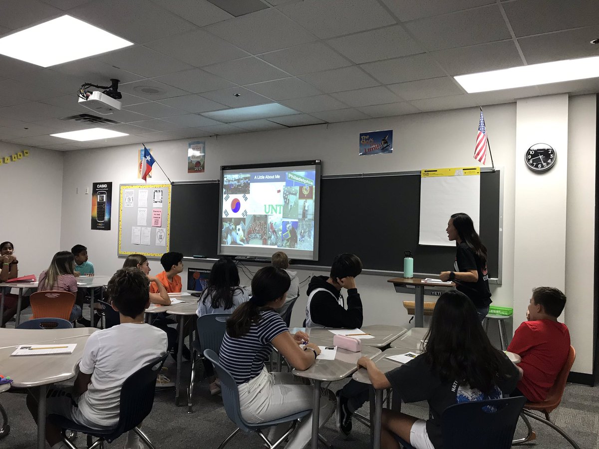 RyanLam4's tweet photo. Great first day introductions at North!  #villagenorth https://t.co/LjDm6DzDQZ