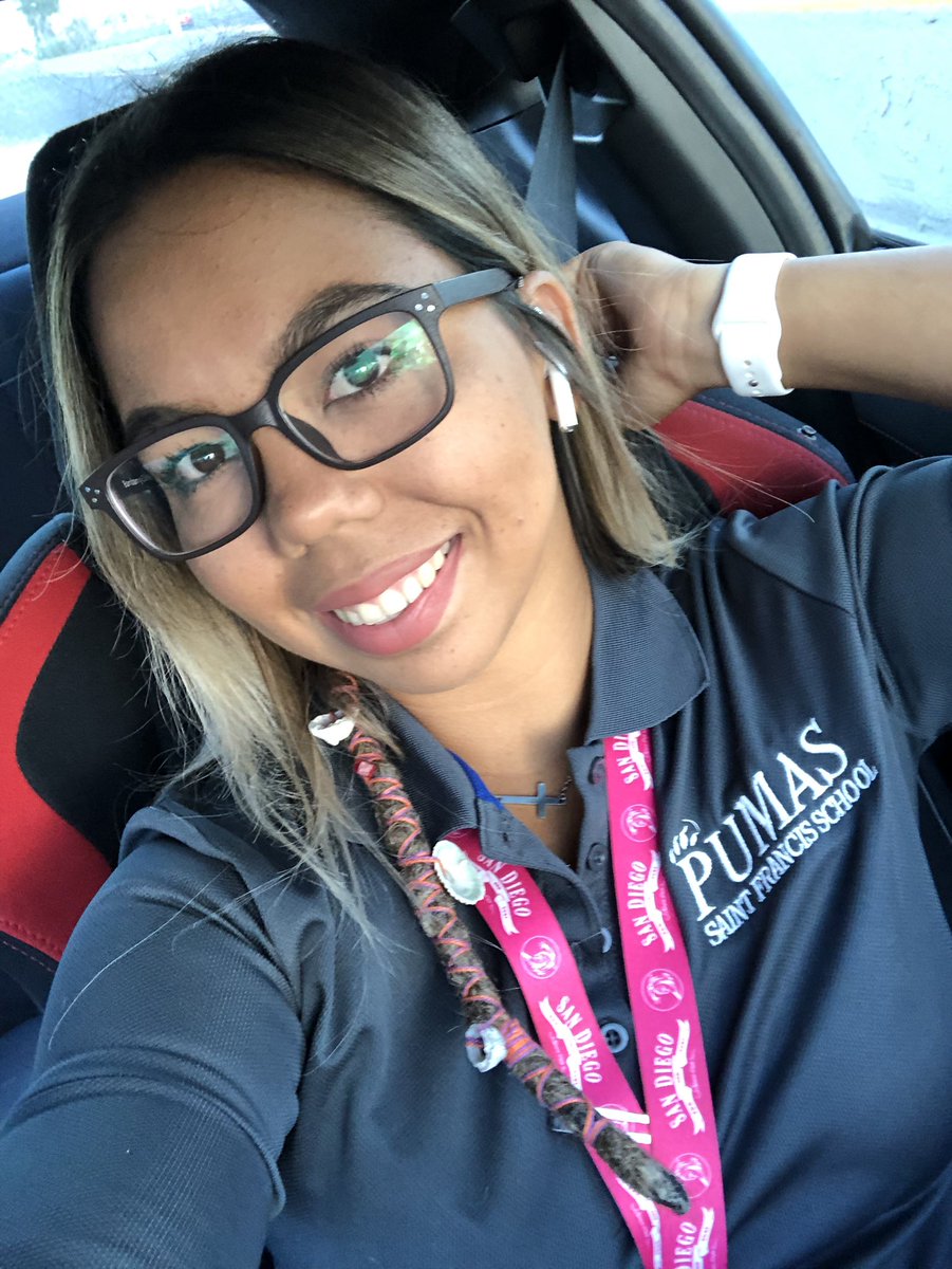 ngarcia149142's tweet photo. Y damos comienzo al sexto año en el magisterio.. 🎉🙏🏽 con Dios por delante! #Geometry #TenthGrade #MathTeacher Felicidades a la Nueva Clase Graduanda, Kalei🌟 2020🎓 #Kalei #SFS https://t.co/NA3nX9Xc1w