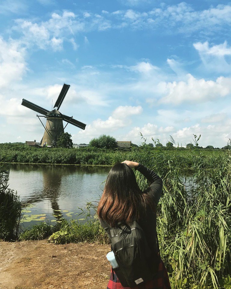 Kinderdijk Unesco World Heritage. Just around the corner of our hostel!

#roomrotterdam #roomontour #kinderdijk #waterbus #windmills #rotterdam