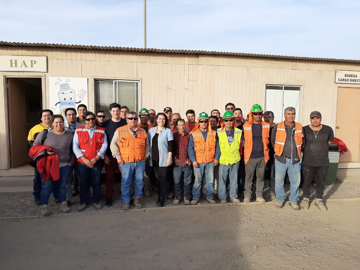 Fundacion_CVE's tweet photo. ¡Faltan pocas visitas! Ayer estuvimos en #HapLimitada.
#Empresa finalista de #PremioPymeCVE. https://t.co/rjdxgpvSGW