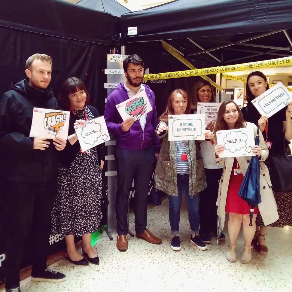 uniofbeds's tweet photo. What a day! Well done to those who gave the Escape Room a try today👍 There's still time to get involved-tomorrow 10-3pm (last entry at 2:30pm). @TheMallLuton @LutonBID @lutonculture #escapetobeds #Clearing2019 #makeitbeds https://t.co/1tmPROxx3G