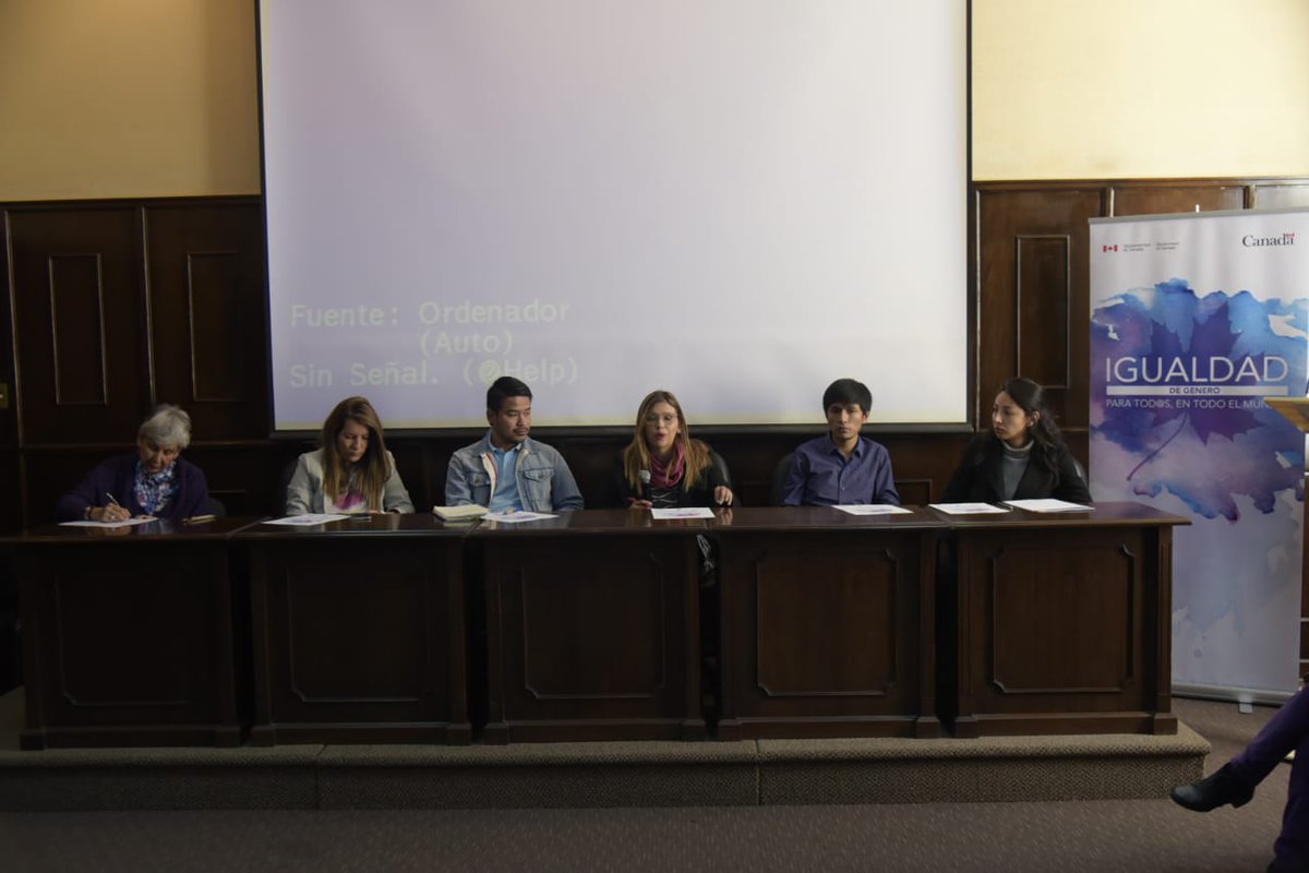UNFPABolivia's tweet photo. Los jóvenes que fueron al #WomenDeliver en Canadá comparten sus experiencias y aprendizajes con organizaciones juveniles que trabajan en #DSDR en #Bolivia. Comenzamos con Valeria Villaseca sobre los puntos más importantes de su experiencia en #ElPoderDeDecidir
#WD2019 https://t.co/ngKtPnrIEh
