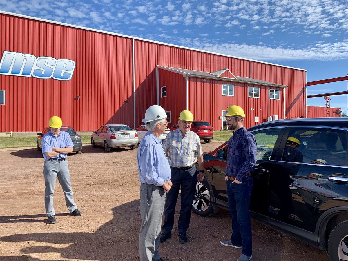 jimcarr_wpg's tweet photo. Due to increasing demand, MacDougall Steel expanded its quality fabrication facilities from 6,500 to 280,000sqft over 20 years 📈.

Our govt lifted the unjust 232 tariffs on Canadian steel &amp; aluminium, and we're opening new global markets for exports.

#TimeToDiversify #cdnpoli https://t.co/0JDDyFDwCf