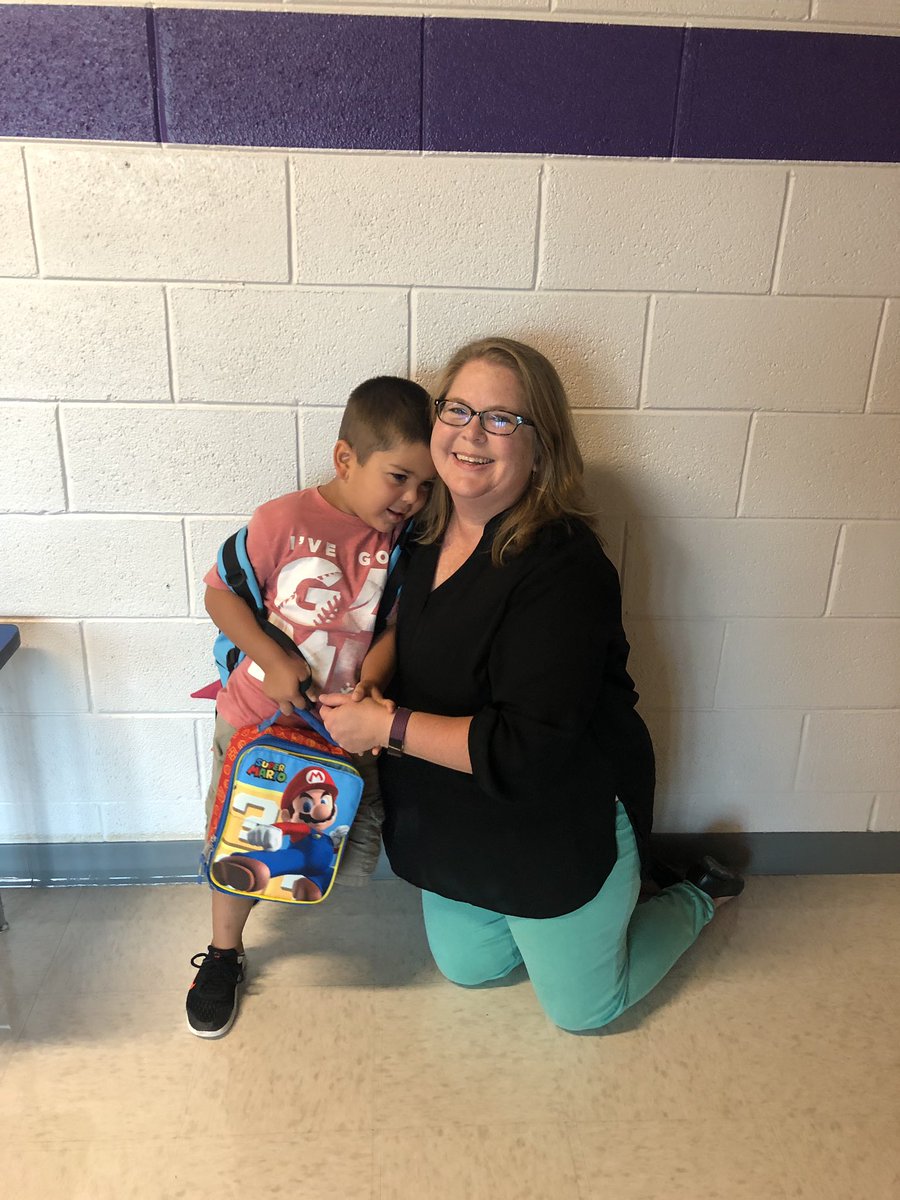 arkcityc4's tweet photo. #ACback2school Off to a great start @arkcityc4 !!! https://t.co/lROqJHMP6Q