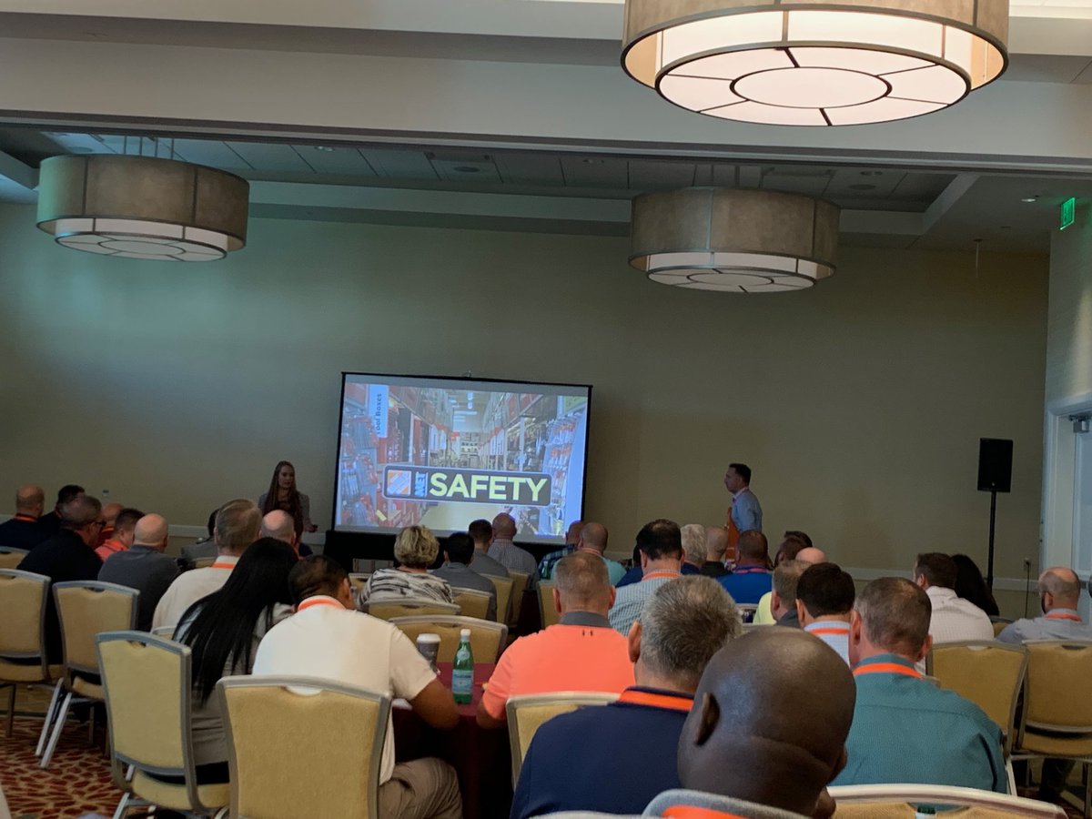 JStorrs91's tweet photo. Great class at the #METForum on how to conduct an effective store walk with Jennifer and Patrick leading the charge. Team we need to take away these learnings and apply to our business when we get back. #OneTeam https://t.co/Vmx2gUMOK0